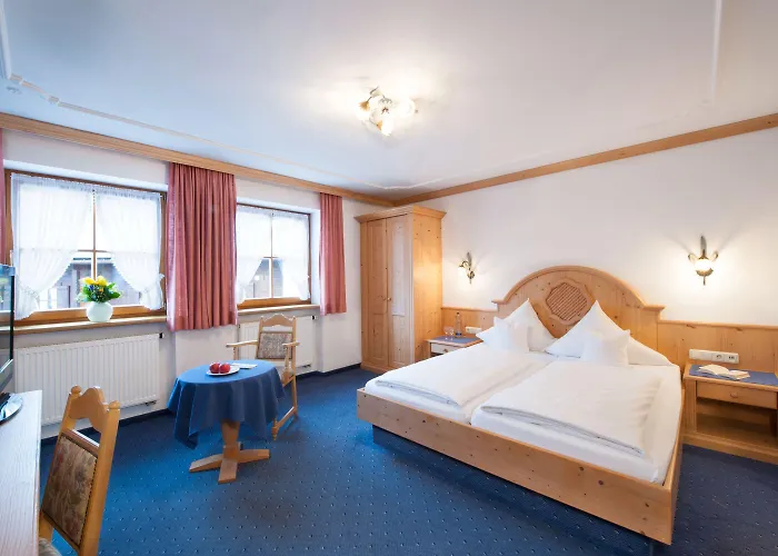 호텔 Naturhotel Reissenlehen 4*