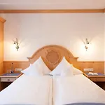 Naturhotel Reissenlehen 4* Bischofswiesen