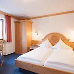 Naturhotel Reissenlehen Hotel